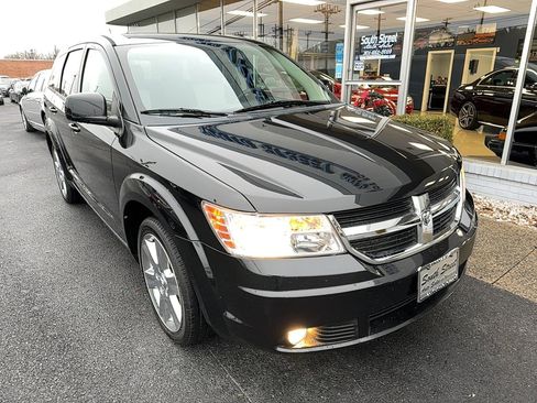 Used 2009 Dodge Journey SXT image 2