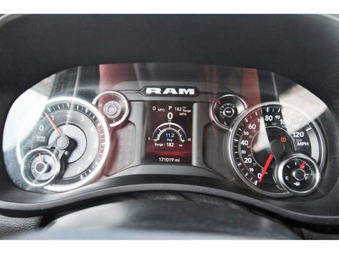 Used 2022 RAM 2500 Tradesman w/ Chrome Appearance Group AWD/4WD image 10