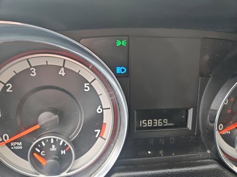 Used 2017 Dodge Grand Caravan SXT FWD image 23