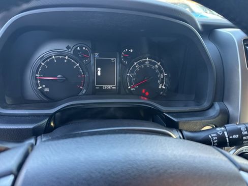 Used 2023 Toyota 4Runner SR5 Premium image 17