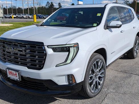 New 2026 GMC Acadia Denali Ultimate w/ LPO, All-Weather Package AWD/4WD image 4