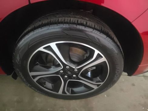 Used 2023 Ford Edge ST image 11