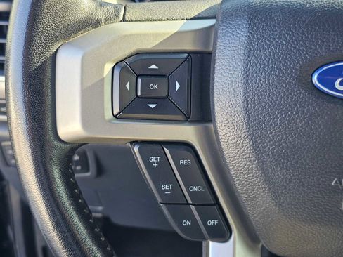 Used 2022 Ford F250 Lariat w/ FX4 Off-Road Package AWD/4WD image 27