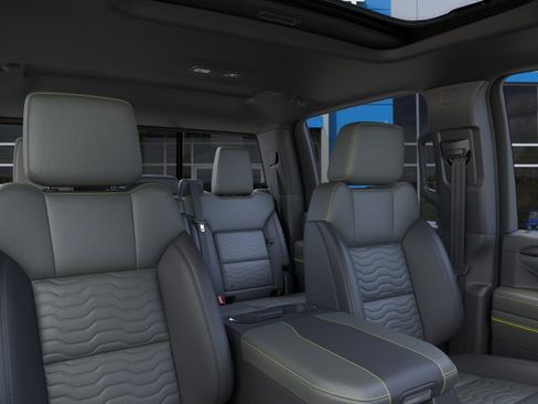 New 2026 Chevrolet Silverado 2500 ZR2 w/ LPO, Dark Essentials Package AWD/4WD image 24