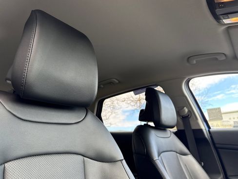 Certified 2025 Kia Sportage EX image 14