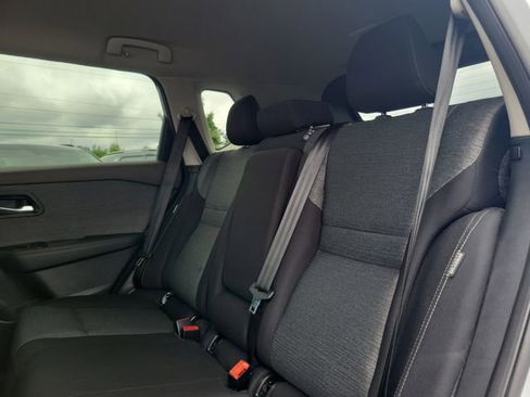 Used 2023 Nissan Rogue SV FWD image 10