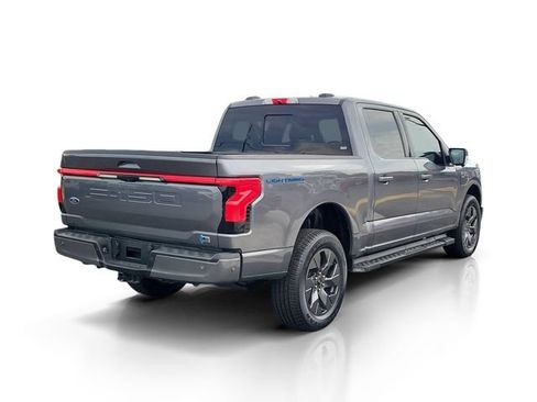 Used 2022 Ford F150 Lightning Lariat w/ Tow Technology Package AWD/4WD image 4