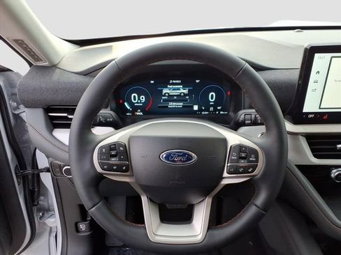 New 2026 Ford Explorer Active image 6