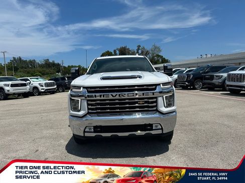 Used 2023 Chevrolet Silverado 2500 LTZ AWD/4WD image 3