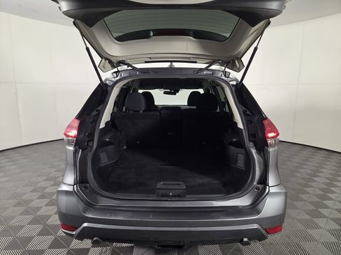 Used 2020 Nissan Rogue S w/ Special Edition Package FWD image 26