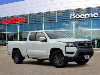 Used 2025 Nissan Frontier SV video 1