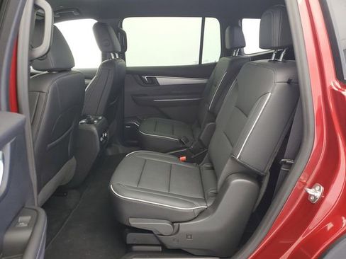 Used 2025 Buick Enclave Preferred w/ Power Package image 15