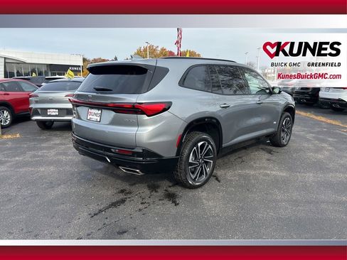 New 2026 Buick Enclave Sport Touring w/ LPO, Floor Liner Package image 5