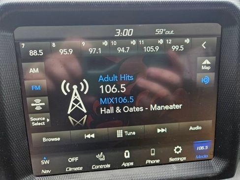 Used 2020 Jeep Wrangler Unlimited Sahara image 19