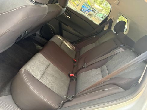 Used 2025 Nissan Rogue SV AWD/4WD image 27