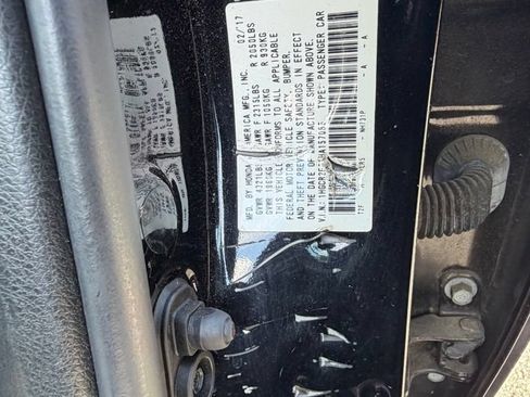 Used 2017 Honda Accord EX-L image 8