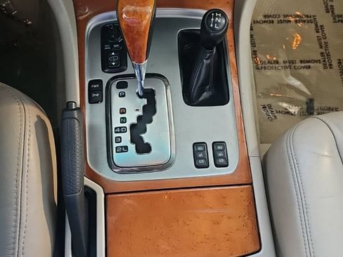 Used 2006 Lexus LX 470 4WD image 26