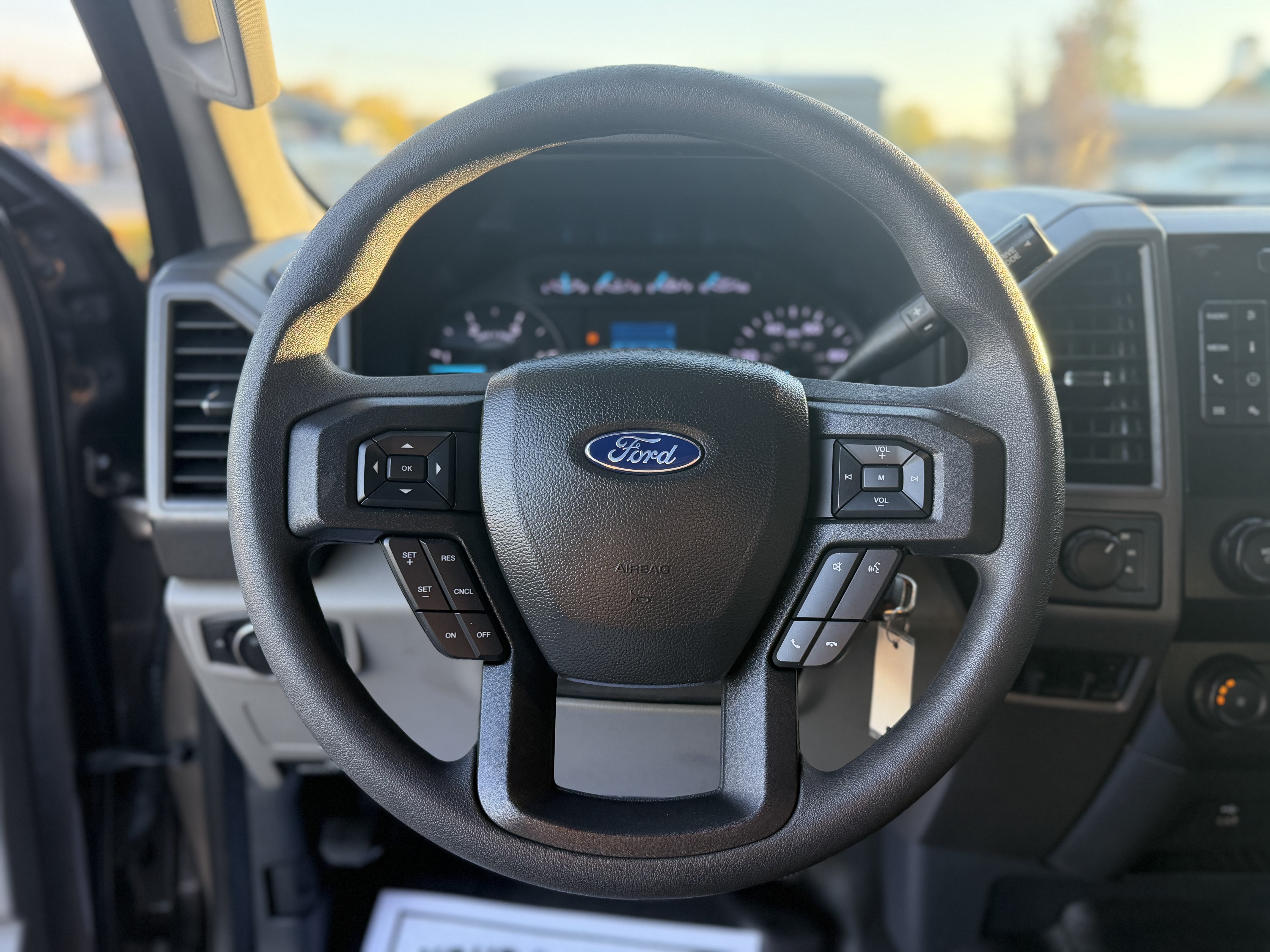 Used 2022 Ford F350 XL w/ STX Appearance Package AWD/4WD image 10