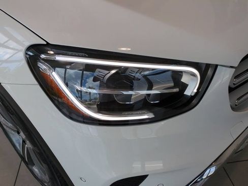 Certified 2021 Mercedes-Benz GLC 300 image 8
