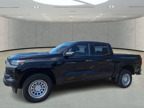 Used 2023 Chevrolet Colorado W/T RWD image 1