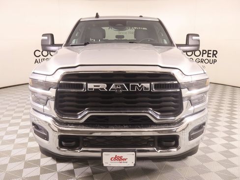 Used 2026 RAM 2500 Big Horn AWD/4WD image 9
