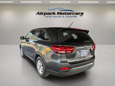 Used 2020 Kia Sorento FWD V6 image 3