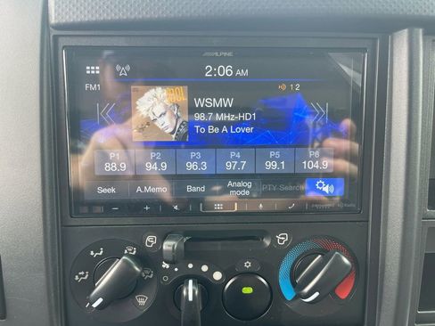 Used 2024 Chevrolet Low Cab Forward image 13