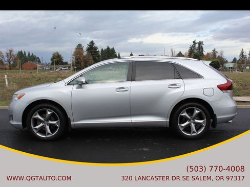 Used 2013 Toyota Venza LE w/ LE Convenience Pkg image 2