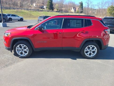 New 2025 Jeep Compass Latitude w/ Sun & Sound Group image 2