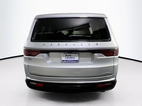 Used 2022 Jeep Wagoneer Series III w/ Flexible Seating Group AWD/4WD image 6