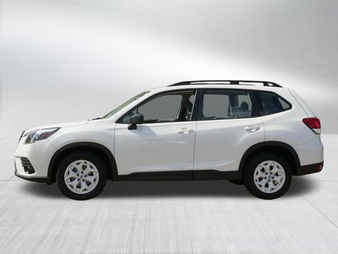 Used 2022 Subaru Forester AWD/4WD image 4