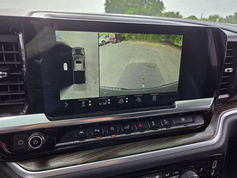 Certified 2022 Chevrolet Silverado 1500 LT Trail Boss w/ LT Trail Boss Premium Package AWD/4WD image 25
