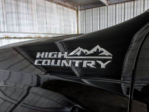 Used 2019 Chevrolet Silverado 1500 High Country w/ Z71 Off-Road Package AWD/4WD image 53