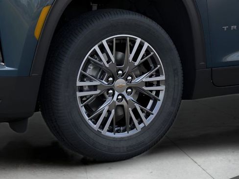 New 2026 Chevrolet Traverse LT w/ Driver Confidence Package image 9