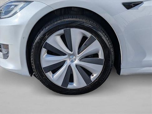 Used 2021 Tesla Model S Long Range Plus image 10