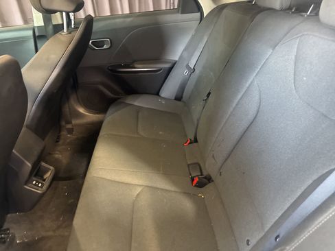 Used 2025 Kia K4 FWD image 16