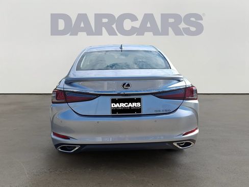 Used 2025 Lexus ES 350 w/ Premium Package FWD image 5