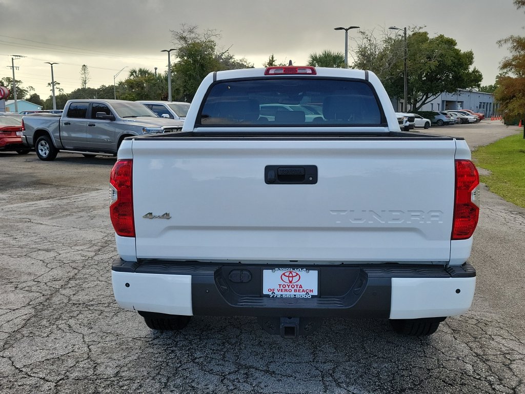 Used 2021 Toyota Tundra Limited w/ Limited Premium Package AWD/4WD image 5