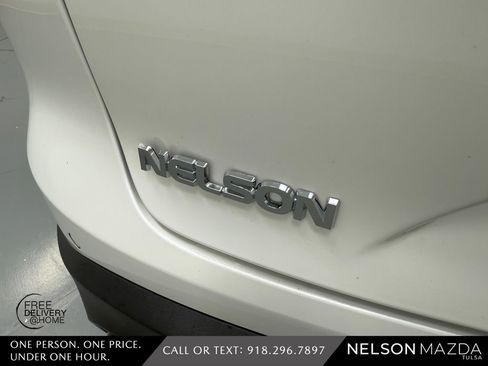 Used 2019 Alfa Romeo Stelvio Ti Sport w/ Quick Order Package 22S Sport AWD/4WD image 17