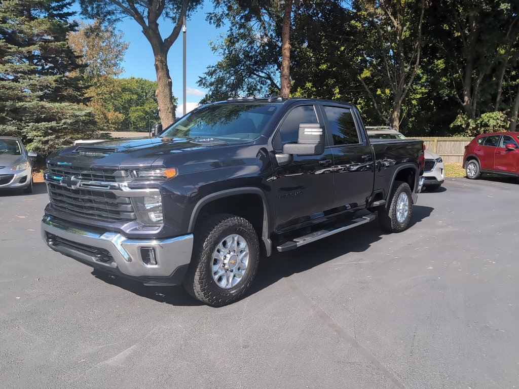 Used 2024 Chevrolet Silverado 2500 LT w/ Convenience Package AWD/4WD image 28