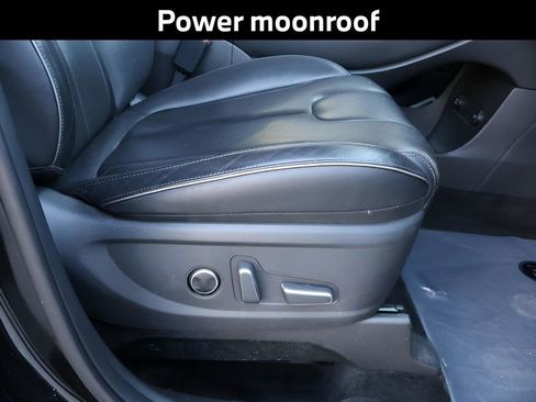 Used 2023 Hyundai Palisade Calligraphy image 13