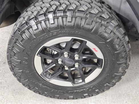 Used 2018 Jeep Wrangler Unlimited Sport S image 9