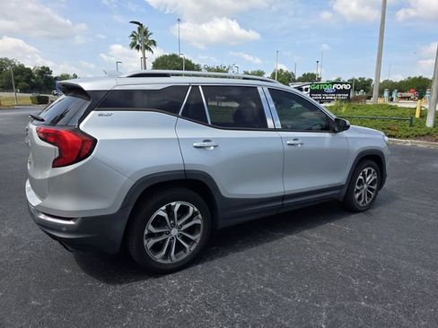 Used 2018 GMC Terrain SLT w/ Preferred Package FWD image 5