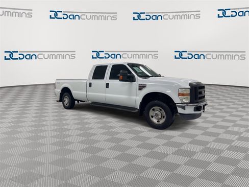 Used 2010 Ford F250 XL image 2