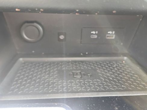 Used 2023 Nissan Pathfinder SL w/ Black Appearance Package AWD/4WD image 22