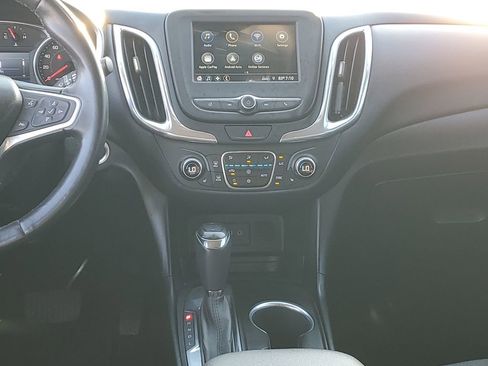 Used 2019 Chevrolet Equinox LT FWD image 15