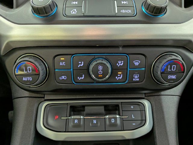 Used 2022 GMC Acadia SLE w/ Driver Convenience Package FWD image 20