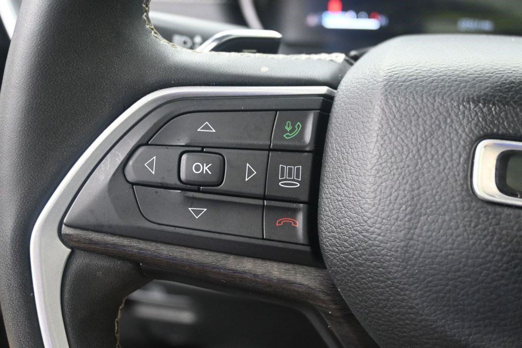 Used 2023 Jeep Grand Cherokee L Limited RWD image 21
