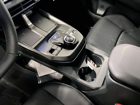 New 2026 Subaru Solterra Premium image 7