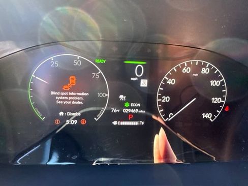 Used 2024 Honda CR-V Sport image 11